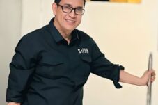 Harry Daya Nakhodai Forum Pimred Kalbar