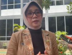 Disdikbud Kalbar Larang Keras Penjualan Seragam oleh Sekolah