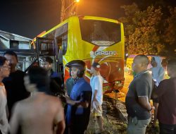 Bus Tabrak Warung di Trans Kalimantan, Satu Warga Tewas