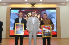 Bank Kalbar Raih Penghargaan BUMD Brand Equity Awards 2025