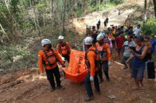 Hilang Saat Bermain Bola, Dilan Ditemukan Meninggal di Dalam Hutan