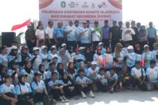 Gubernur Kalbar Lepas Kontingen KORMI ke FORNAS VIII NTB 2025