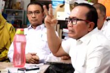 Sujiwo Berang Terhadap Sekolah yang Tahan Rapor Siswa