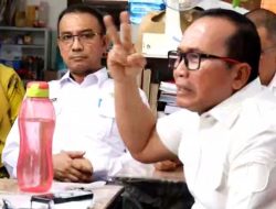 Sujiwo Berang Terhadap Sekolah yang Tahan Rapor Siswa