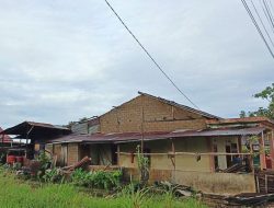 Puting Beliung Rusak Rumah Warga di Desa Kapur