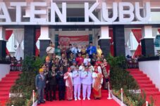 Pimpin Upacara HUT RI ke-80, Sujiwo Ajak Warga Kubu Raya Jaga Persatuan