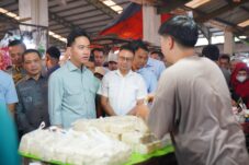 Wapres Gibran Tinjau Pasar Flamboyan, Apresiasi Stabilitas Inflasi Pontianak