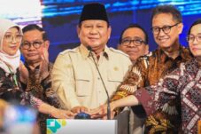 Prabowo: Kasihan Dengan Menteri, Kerja 7 Hari Sepekan Tanpa Tanggal Merah