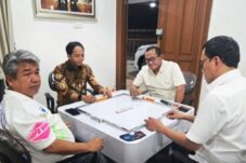 Menteri Raja Juli dan Abdul Karding Tersorot Usai Bermain Domino Bareng Eks Tersangka Pembalakan Liar