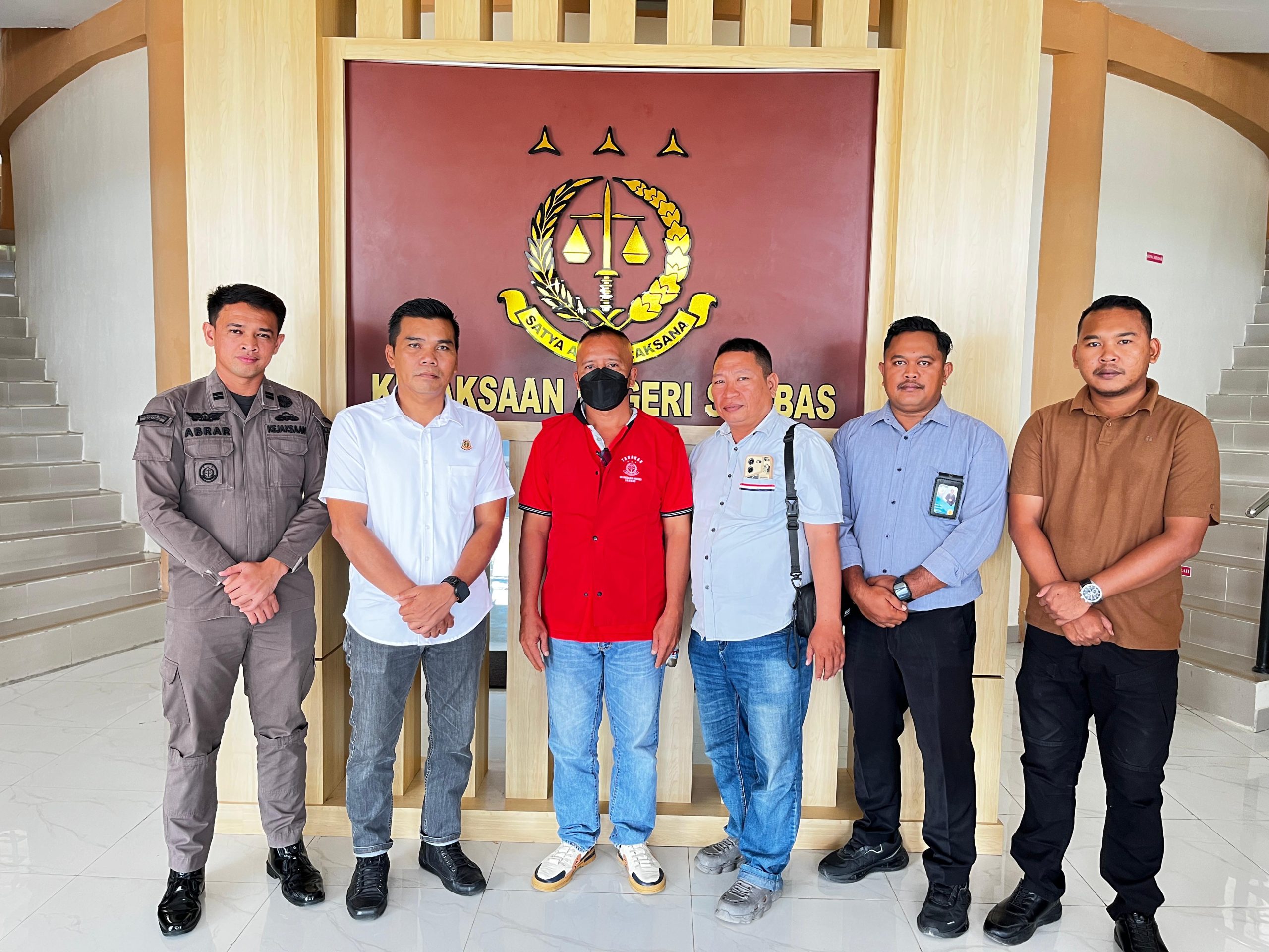 Kejari Sambas Tetapkan Kades Bentunai Tersangka Korupsi Dana Desa