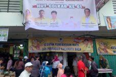 Fransciscus Sibarani dan Golkar Pontianak Gelar Baksos, Ratusan Warga Dapat Kacamata Gratis