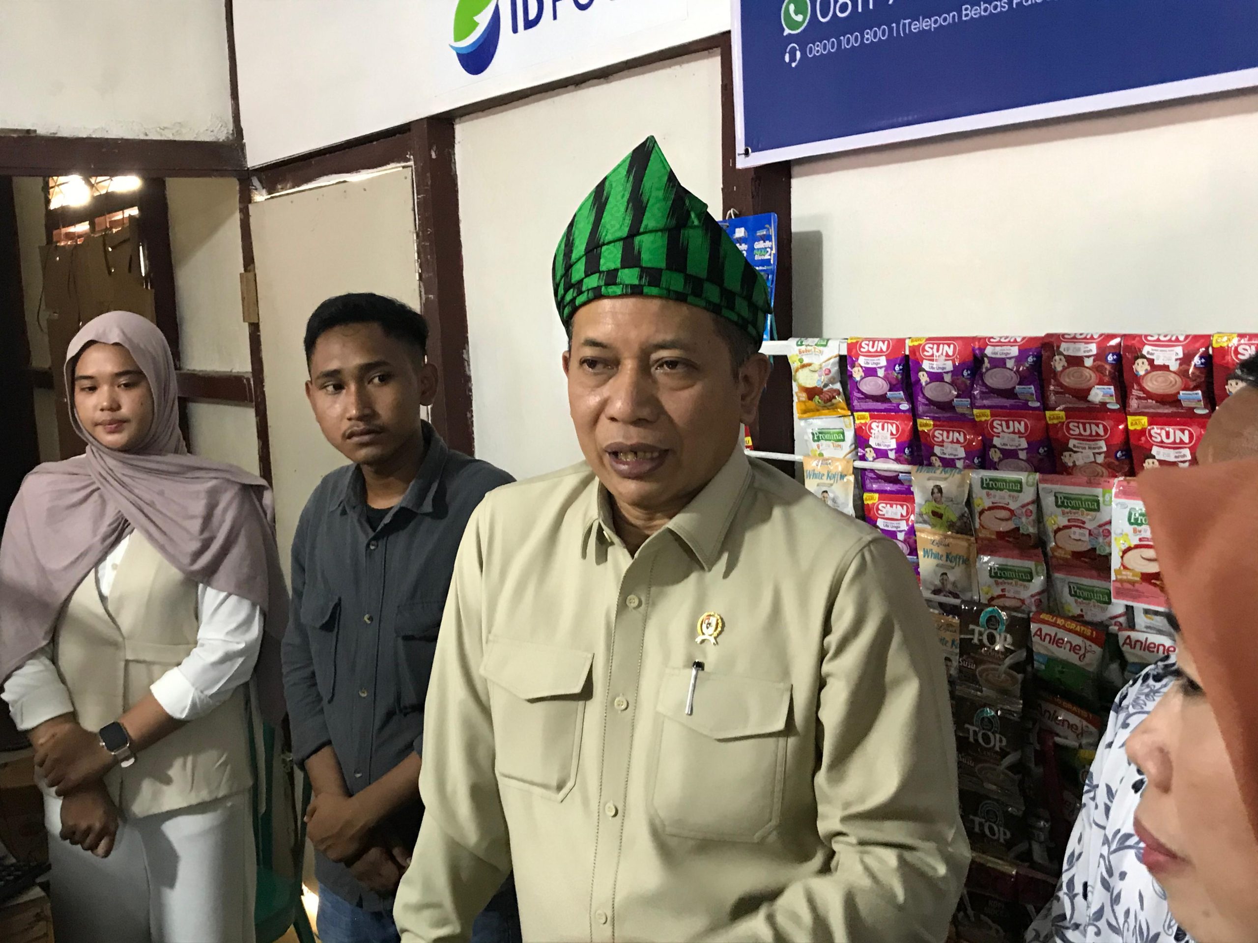 Menkop Tinjau Koperasi Desa Merah Putih di Jeruju Besar