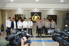 Kapolri Tegaskan Bakal Usut Kasus Keracunan MBG di Sejumlah Daerah