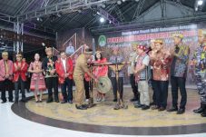 PSBD XI di Ketapang, Krisantus Tekankan Pelestarian Budaya Lewat Teknologi