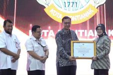 Tertib Arsip, Pontianak Sabet Penghargaan Nasional