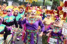 Antusias Ribuan Peserta Jepin Massal Gambarkan Keberagaman