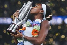 Coco Gauff Torehkan Sejarah saat Kalahkan Jessica Pegula di Wuhan Open 2025
