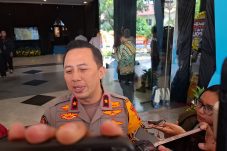 Polisi Tangkap Onad Bersama Istrinya Beby Prisillia