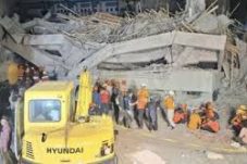 Proses Evakuasi Korban Runtuhnya Ponpes di Jatim Masuk Tahap Akhir