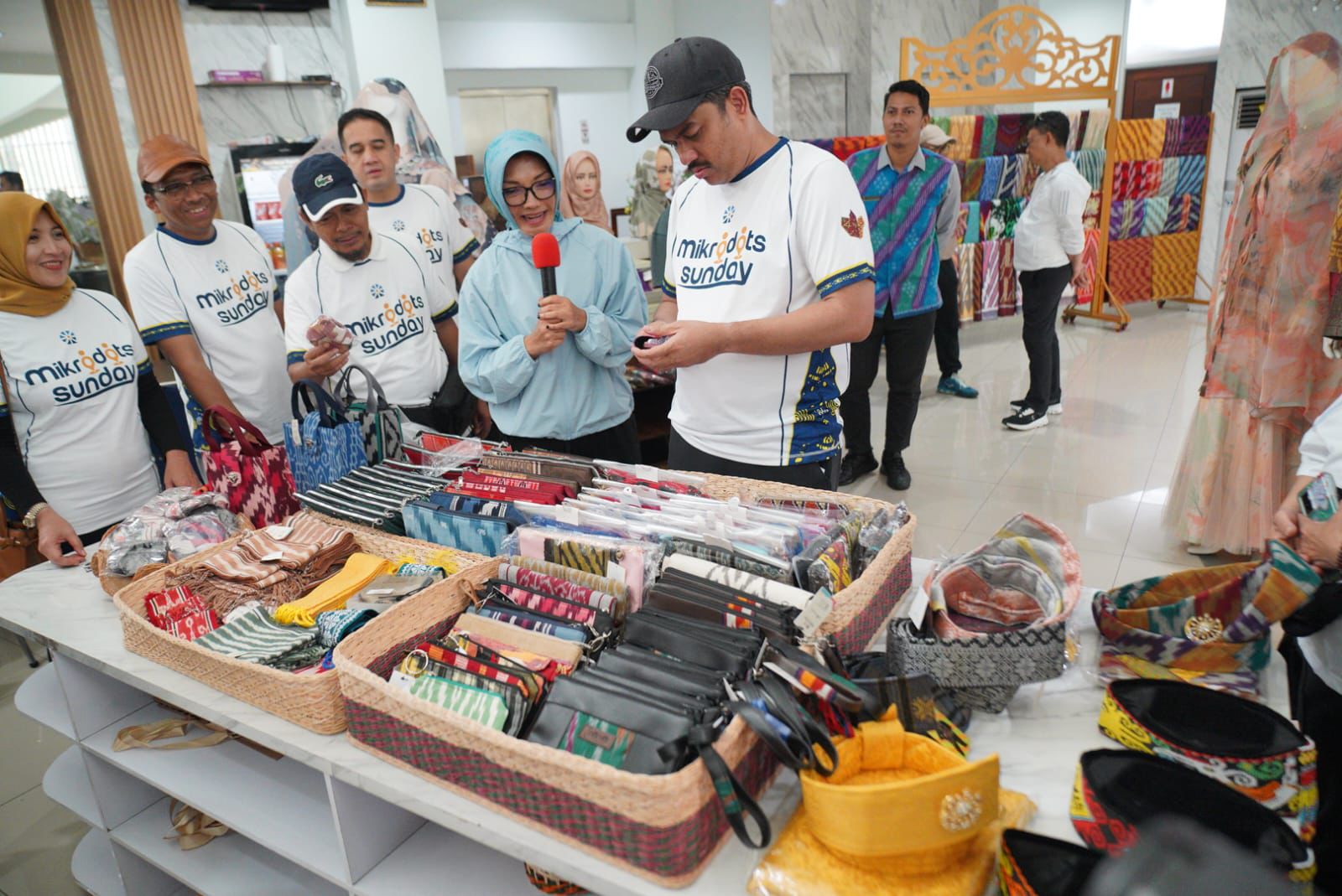 Menteri Maman Puji UMKM Center Pontianak Terbaik se-Indonesia