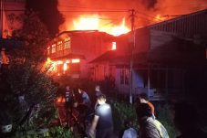 Deretan Ruko di Pasar Merdeka Putussibau Ludes Terbakar