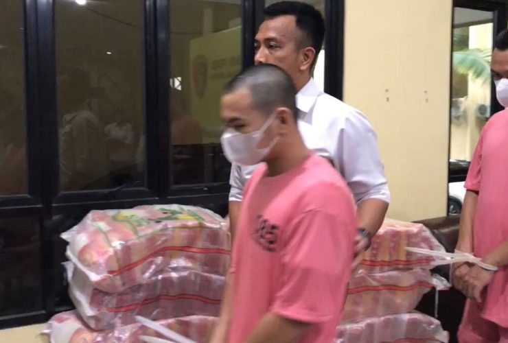 Polda Kalbar Gagalkan Penyelundupan Kayu Ilegal