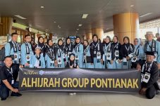 22 Jamaah Umroh Alhijrah Group Pontianak Berangkat dari Pontianak, Pesan Bang Mimin Tetap Jaga Kondisi