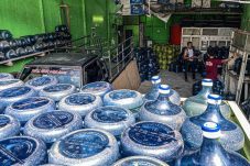 Badan Sertifikasi Nasional Ungkapkan Kajian Keamanan Galon Ulang Poli Karbonat