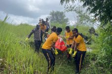 Dilaporkan Hilang, Pedagang Sayur di Bengkayang Ditemukan Tewas Tergantung
