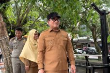 Sujiwo Apresiasi Warga dan Pedagang yang Tertib Mendukung Penataan Kawasan Kuliner Serdam