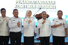 Kepala Perangkat Daerah Pemprov Kalbar Teken Komitmen Bersama Sinergi Pengembangan Kompetensi