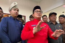 Sujiwo Ingatkan Aparatur Desa Jalankan Pengabdian Secara Bersih dan Jujur