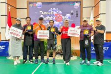Pemkot Pontianak Juara I Eksibisi Tenis Meja HUT ke-79 BPK se-KalBar