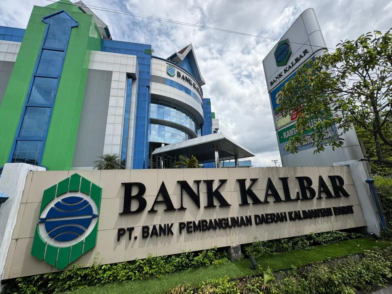 Kinerja Bank Kalbar 2025 Solid, Aset Tumbuh Rp27,84 Triliun dan Laba Tembus Rp522,99 Miliar