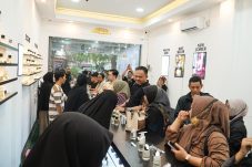 Memori Parfum Hadirkan Aroma Mewah Harga Terjangkau, Viral dan Jadi Rebutan Warga Pontianak