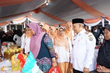 Dharma Wanita Pontianak Gelar Pasar Murah