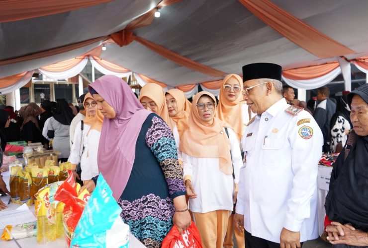 Dharma Wanita Pontianak Gelar Pasar Murah