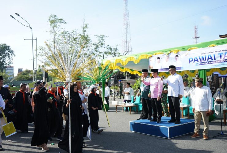 Ribuan Peserta Pawai Taaruf Sambut Ramadan