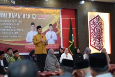 Safari Ramadan Perdana di Kapuas Hulu, Gubernur Ria Norsan Dorong Percepatan Pembangunan Perbatasan