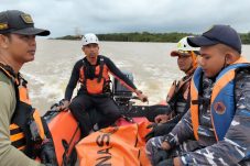 Hilang Tiga Hari, ABK Kapal Ferry Ditemukan Meninggal di Sungai Delta Pawan