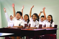 Belajar Daring Dibatalkan, Pembelajaran di Sekolah Tetap Berlangsung Usai Lebaran