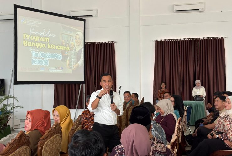 Menteri Wihaji Tinjau Penyaluran MBG bagi Ibu Menyusui dan Ibu Hamil