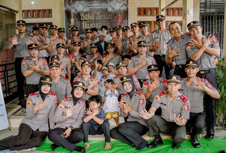 Wujud Peduli Sesama, Siswa Setukpa SIP Polri Polda Kalbar Sambangi Panti Asuhan di Kubu Raya