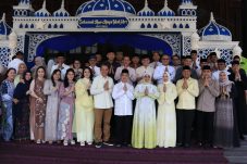 Gubernur Ria Norsan Gelar Open House Lebaran, Warga Kalbar Antusias Hadiri Silaturahmi