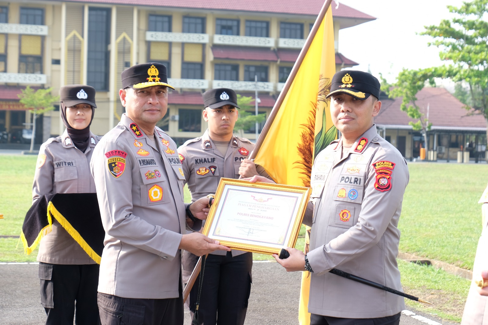 Konsisten Berprestasi, Polres Bengkayang Kembali Raih Peringkat 1 Pemanfaatan Lahan Produktif se-Polda Kalbar