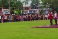 Pimpin Upacara HUT ke-410 Kota Sanggau, Bupati Ontot Ajak Masyarakat Cintai Kearifan Lokal