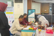 HUT ke 62, Bank Kalbar beri Layanan Kesehatan Gratis bagi Nasabah dan Hadiah