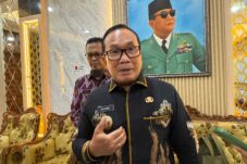 Bupati Sujiwo Soroti Rumitnya Akses Solar Subsidi, Siapkan Solusi Jemput Bola untuk Nelayan Kecil