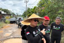 Jalan Ujung Pandang 2 Rusak Parah, Bupati Kubu Raya Janjikan Perbaikan Segera