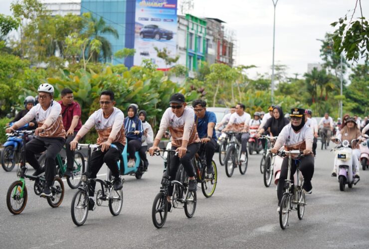 Wali Kota se-Kalimantan Gowes Bareng Keliling Pontianak